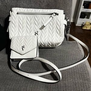 Simply Vera crossbody with matching wallet.